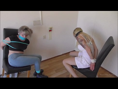 ❤️ Giyohvand / bog'langan va gagged / qayg'u ichida qiz Super seks uz.hentai-for.ru