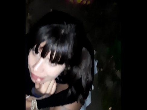 ❤️ Ko'chada konfet evaziga jinsiy olatni shishgan Super seks uz.hentai-for.ru