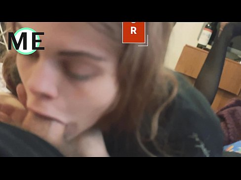 ❤️ Bo'g'iz bo'shlig'i, yirtilgan külotlu çoraplar va yirtilgan poshnalar bilan tanishish yoqimli Super seks uz.hentai-for.ru